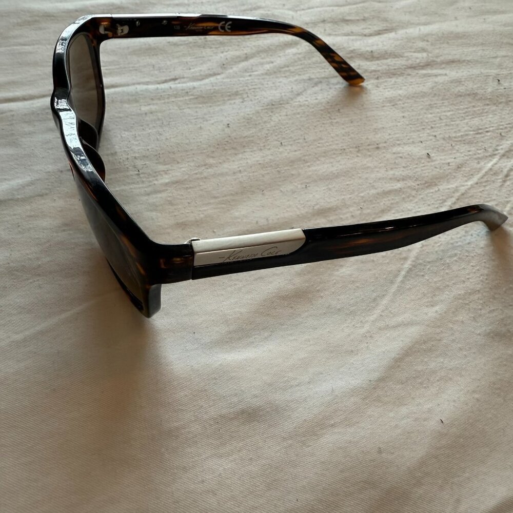 Kenneth Cole KC6064 Sunglasses